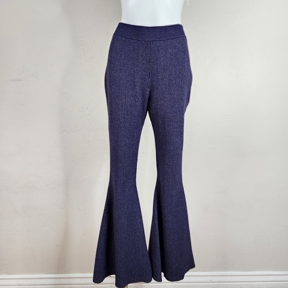 Pilcro for Anthropologie Sweater Knit Bell Flare Pants Size Large - Picture 1 of 12